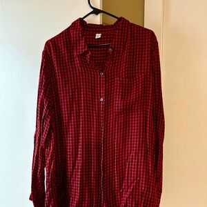 Old Navy Red and Black Plaid Women’s Button Down Shirt